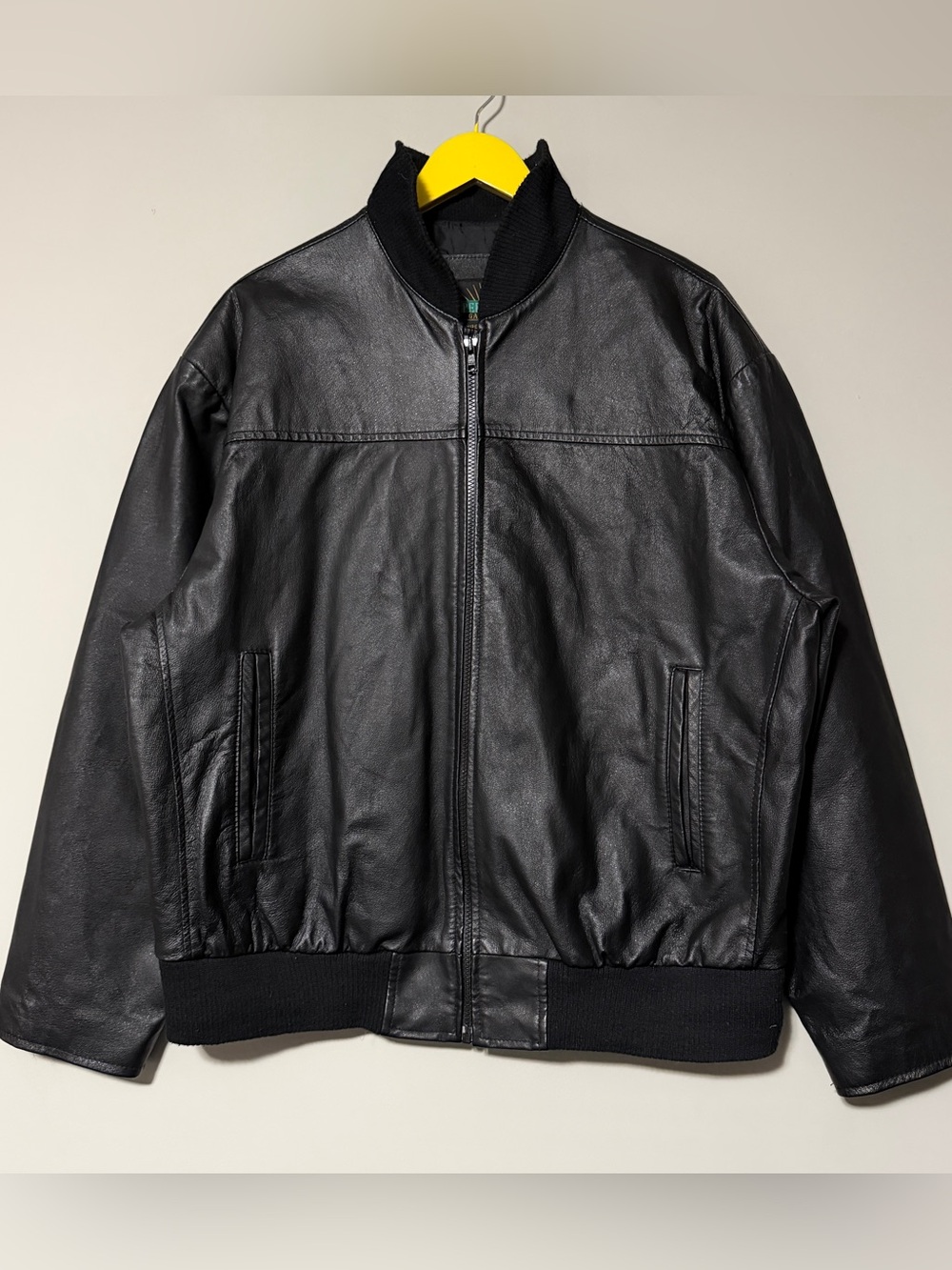 Vintage Peerless black leather bomber jacket Size L
